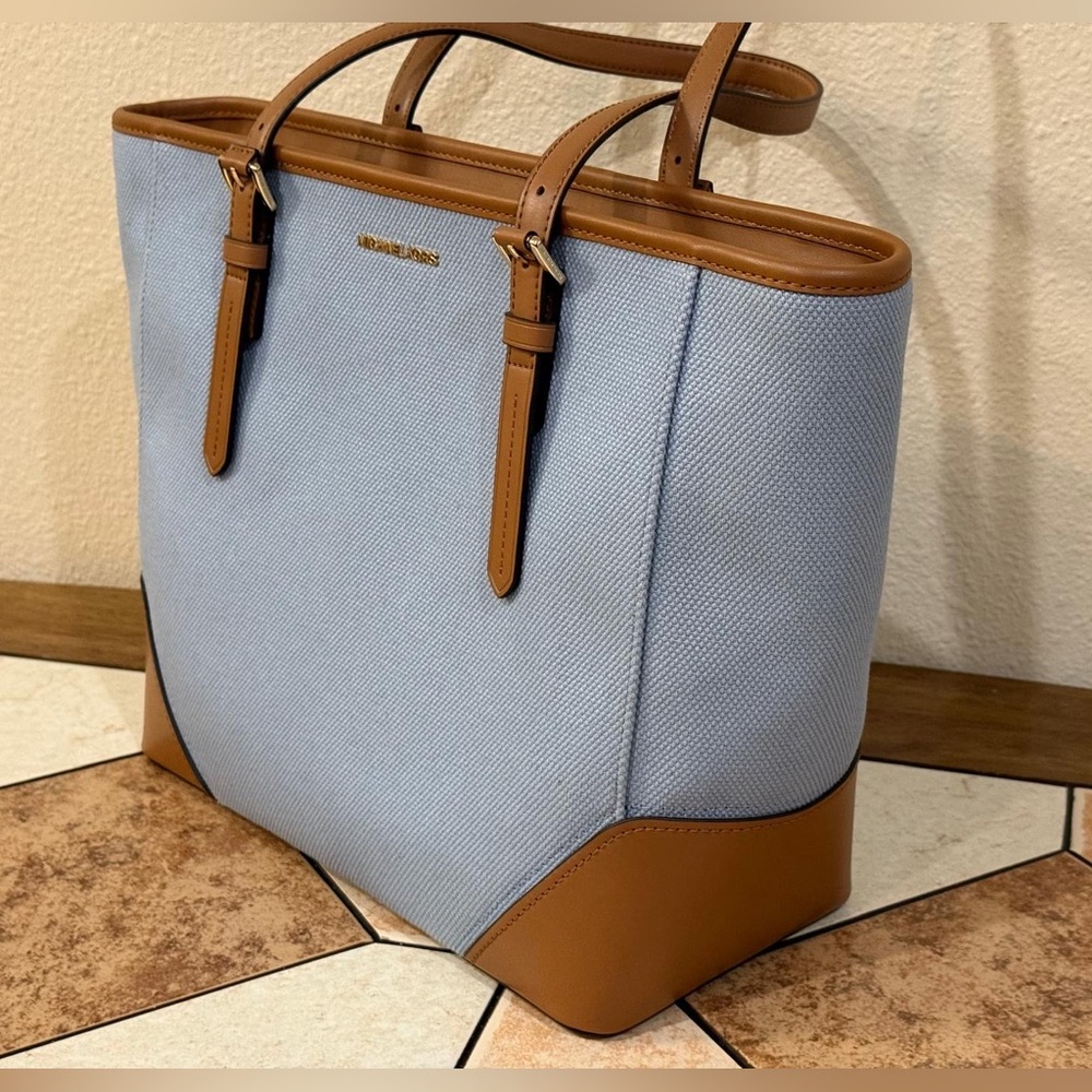 Michael Kors Aria Large Canvas Tote Color Light Blue. New with tags H11XW17XD6"